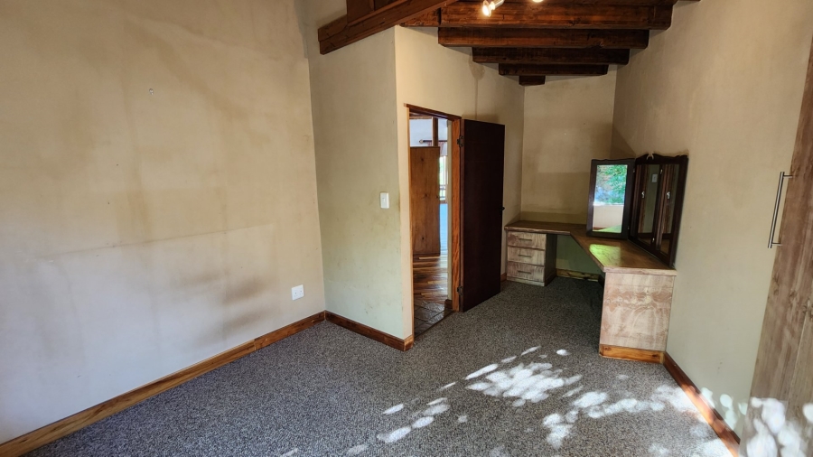 5 Bedroom Property for Sale in Island View Western Cape